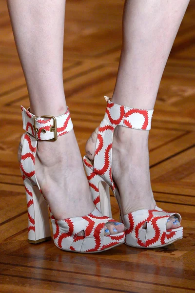 Look 3
